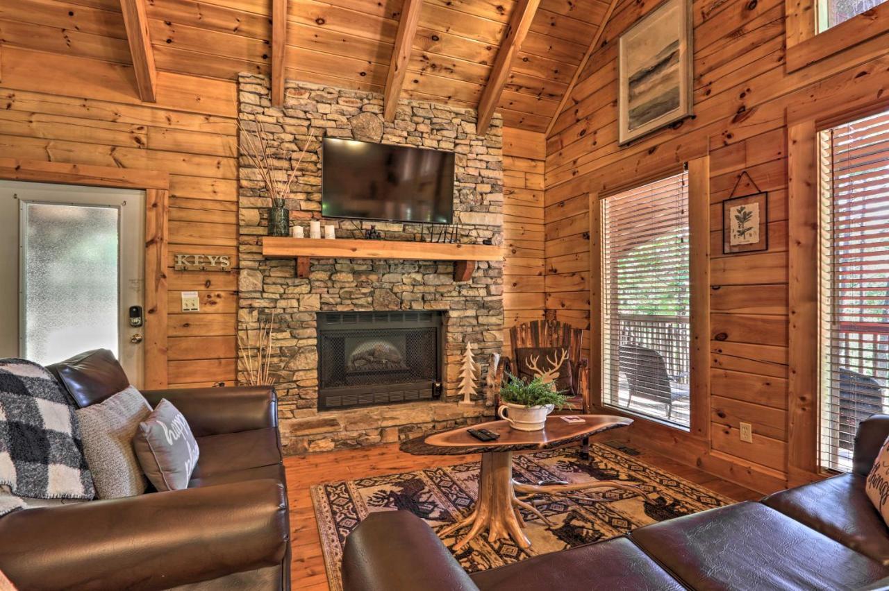Sevierville Cabin With Deck Minutes To Pigeon Forge المظهر الخارجي الصورة