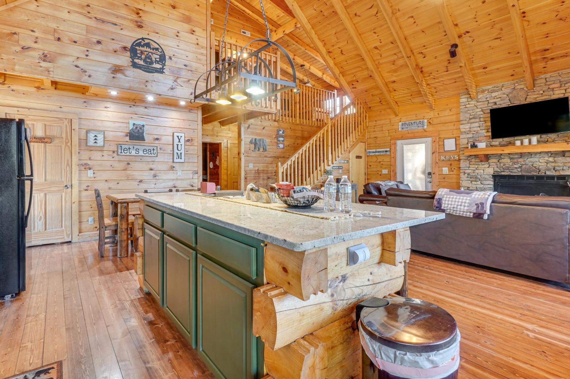 Sevierville Cabin With Deck Minutes To Pigeon Forge المظهر الخارجي الصورة