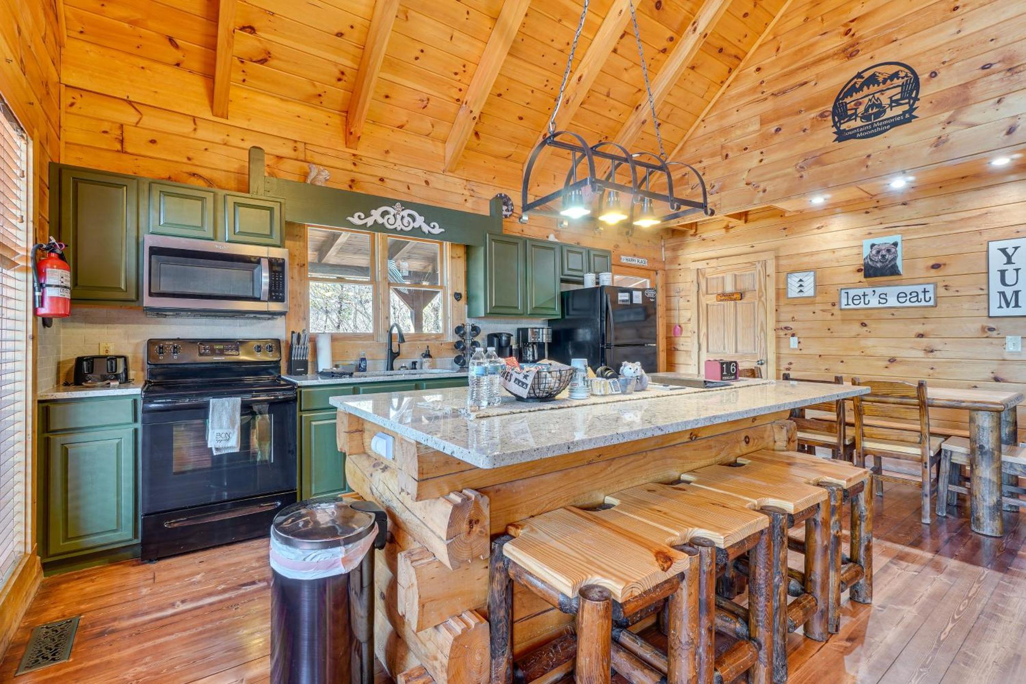 Sevierville Cabin With Deck Minutes To Pigeon Forge المظهر الخارجي الصورة
