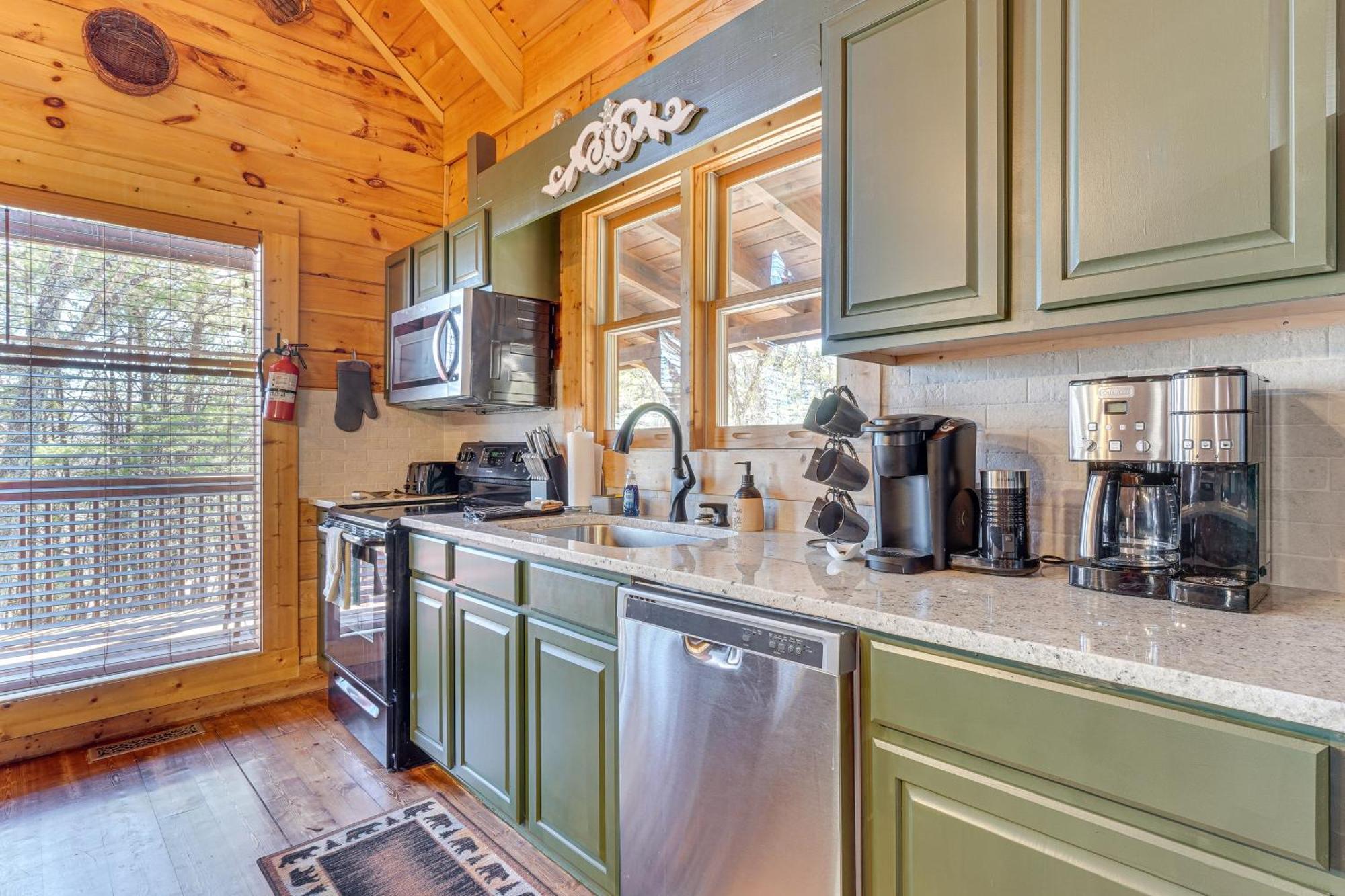 Sevierville Cabin With Deck Minutes To Pigeon Forge المظهر الخارجي الصورة